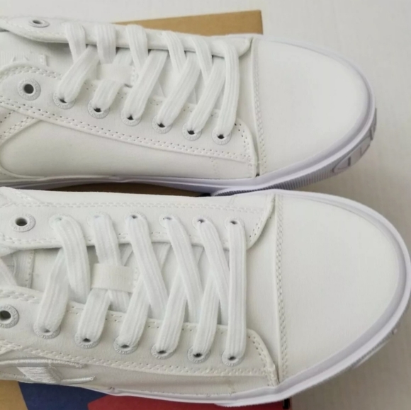Men Champion Shoes white size 12 NIB final price - Picture 4 of 7